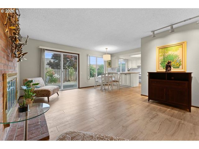 15800 Sw ALDERBROOK Cir, Portland, OR 97224