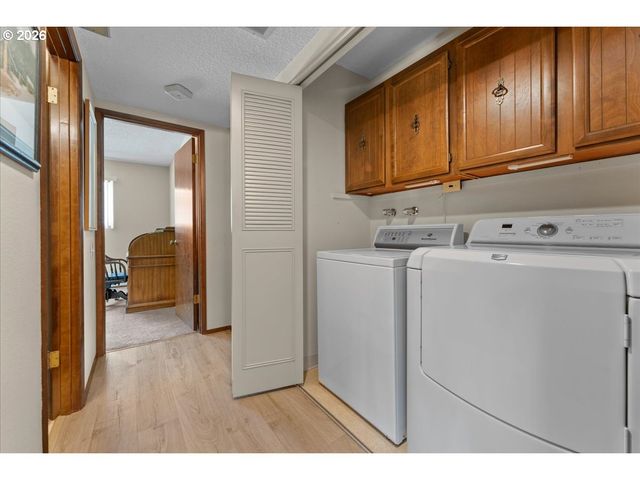 15800 Sw ALDERBROOK Cir, Portland, OR 97224
