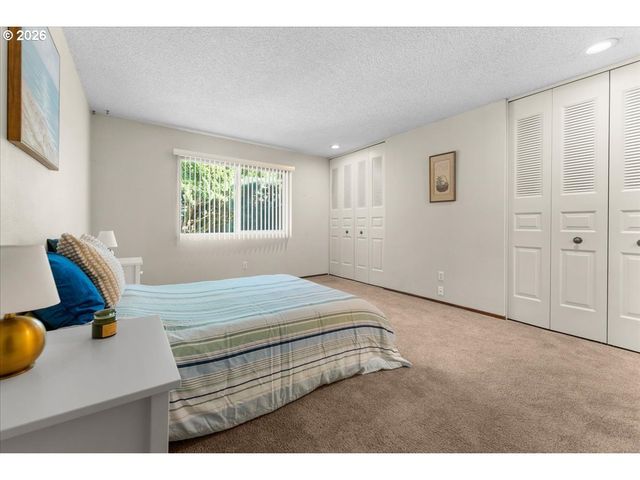 15800 Sw ALDERBROOK Cir, Portland, OR 97224