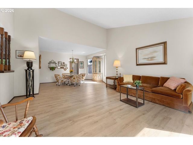 15800 Sw ALDERBROOK Cir, Portland, OR 97224