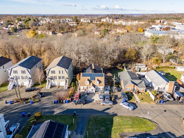 21 Brainerd Road, Branford, CT 06405