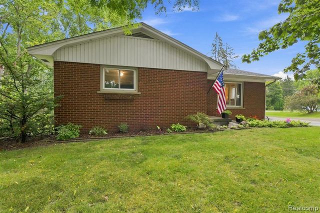 70484 N Main Street, Richmond, MI 48062