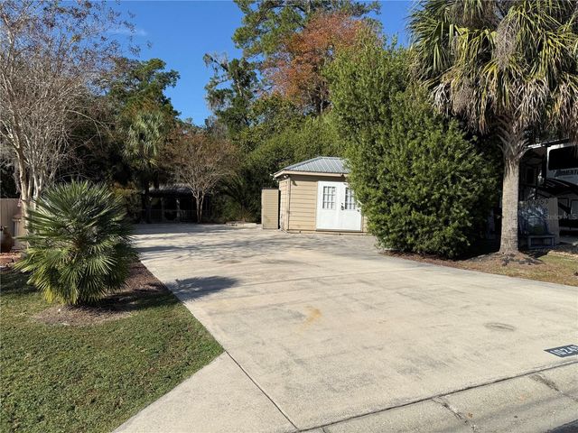 10249 NE 28TH LOOP P, Silver Springs, FL 34488