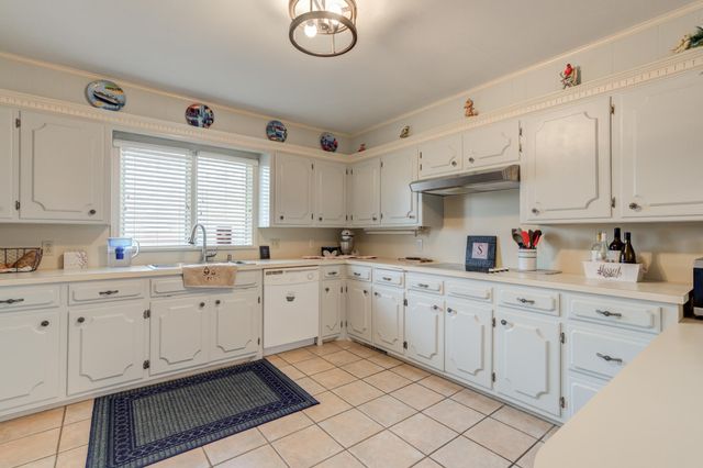 902 W 6th Street, Idalou, TX 79329