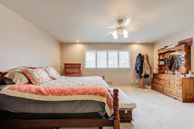 902 W 6th Street, Idalou, TX 79329