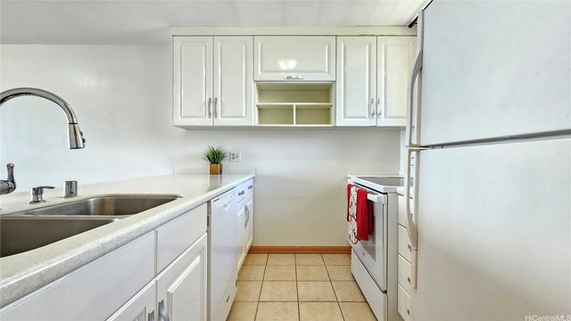 98-99 Uao Place 2509, Aiea, HI 96701