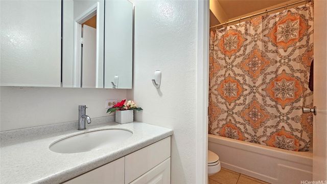 98-99 Uao Place 2509, Aiea, HI 96701