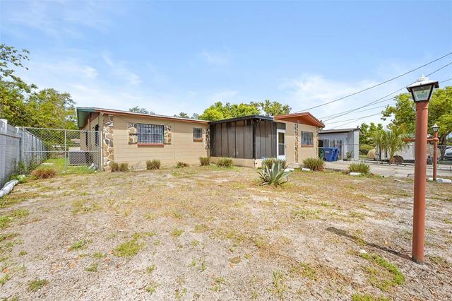 10412 N ALTMAN STREET, Tampa, FL 33612