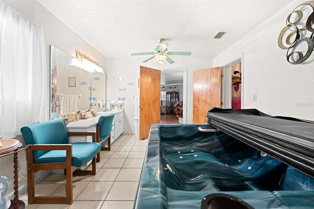 10412 N ALTMAN STREET, Tampa, FL 33612