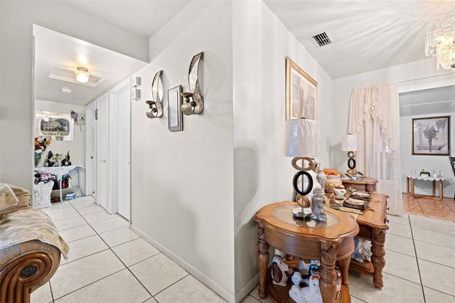 10412 N ALTMAN STREET, Tampa, FL 33612