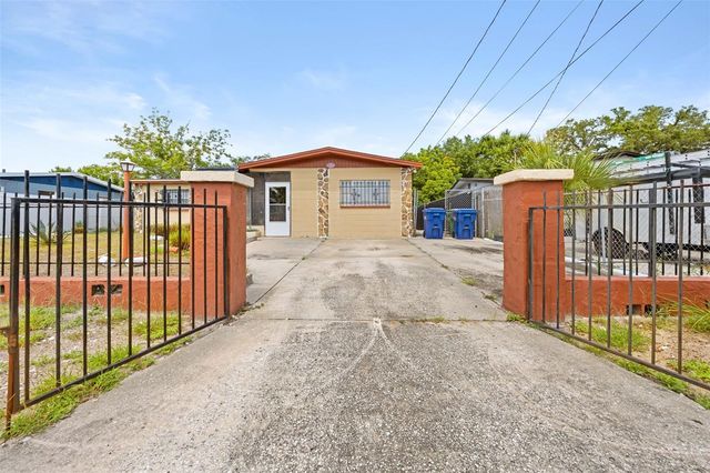 10412 N ALTMAN STREET, Tampa, FL 33612