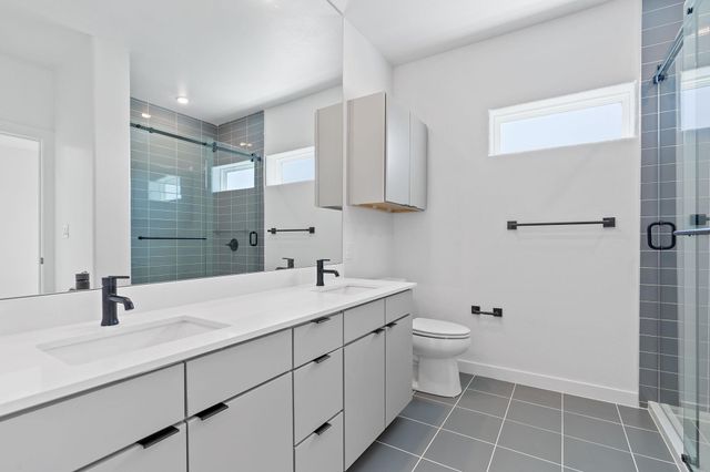 100 W Mockingbird LN 204, Austin, TX 78745