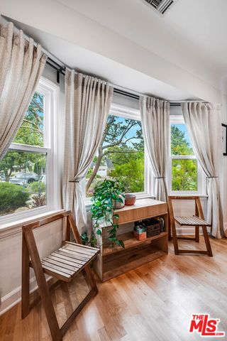 849 N Lima Street, Burbank, CA 91505