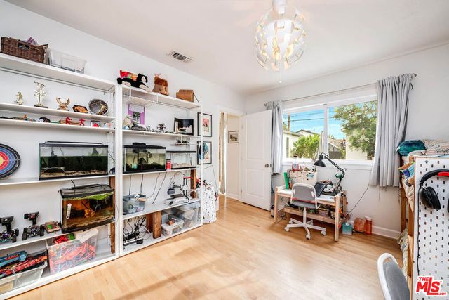 849 N Lima Street, Burbank, CA 91505