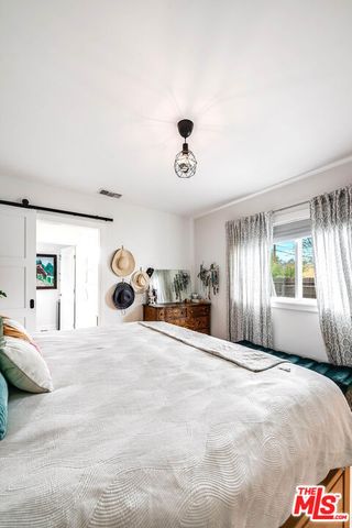 849 N Lima Street, Burbank, CA 91505