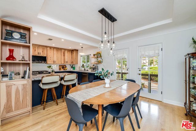 849 N Lima Street, Burbank, CA 91505