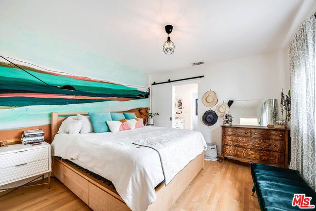 849 N Lima Street, Burbank, CA 91505