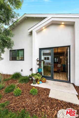 849 N Lima Street, Burbank, CA 91505