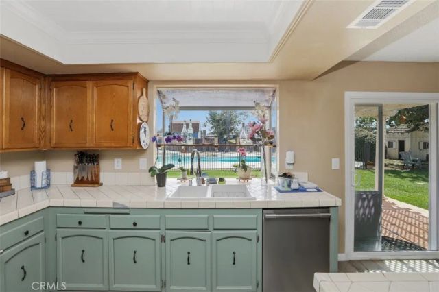 6038 AURORA, Jurupa Valley, CA 91752