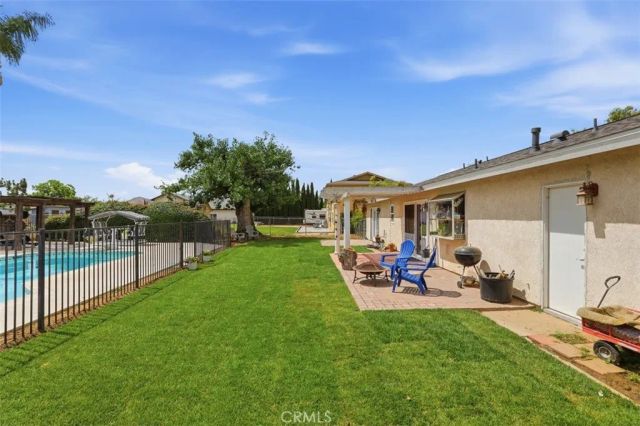 6038 AURORA, Jurupa Valley, CA 91752