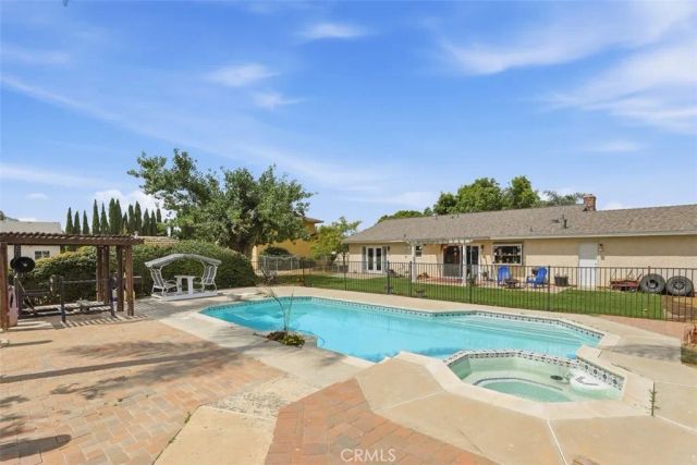 6038 AURORA, Jurupa Valley, CA 91752
