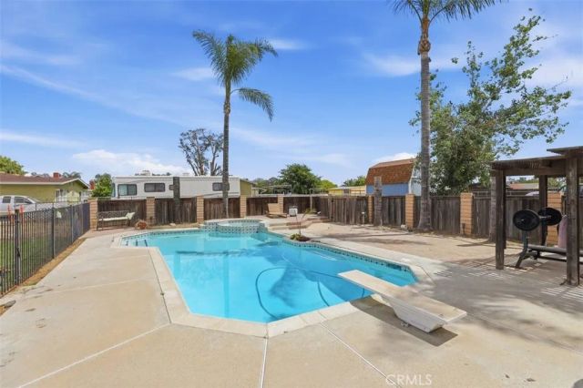 6038 AURORA, Jurupa Valley, CA 91752