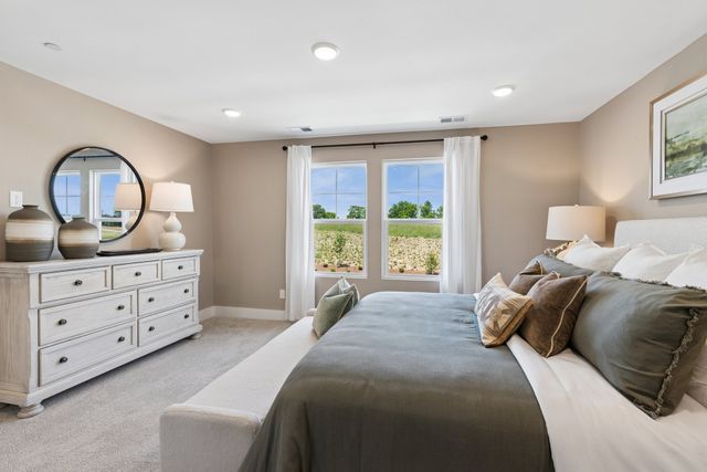 2573 Peaceful Valley Dr, Columbia, TN 38401