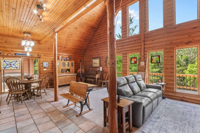 192 John Hollow Drive, Galena, MO 65656