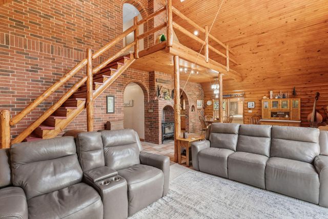 192 John Hollow Drive, Galena, MO 65656