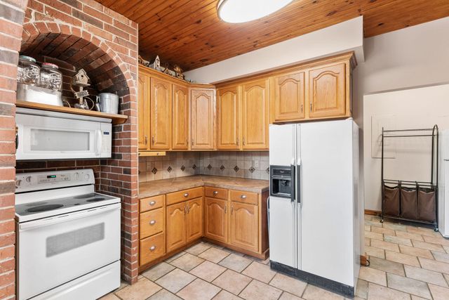 192 John Hollow Drive, Galena, MO 65656