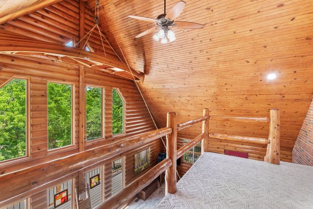 192 John Hollow Drive, Galena, MO 65656