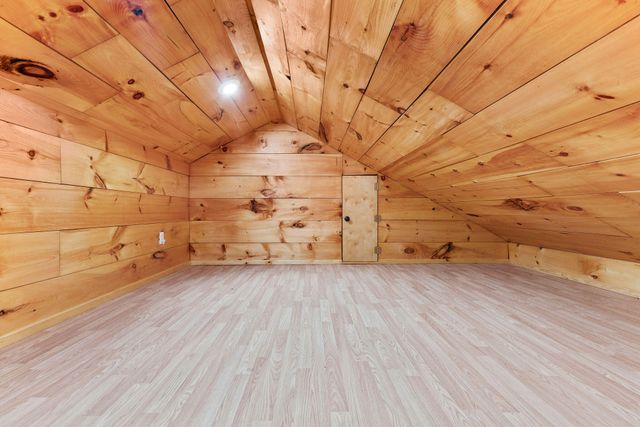 192 John Hollow Drive, Galena, MO 65656