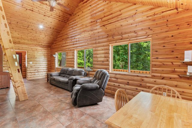 192 John Hollow Drive, Galena, MO 65656