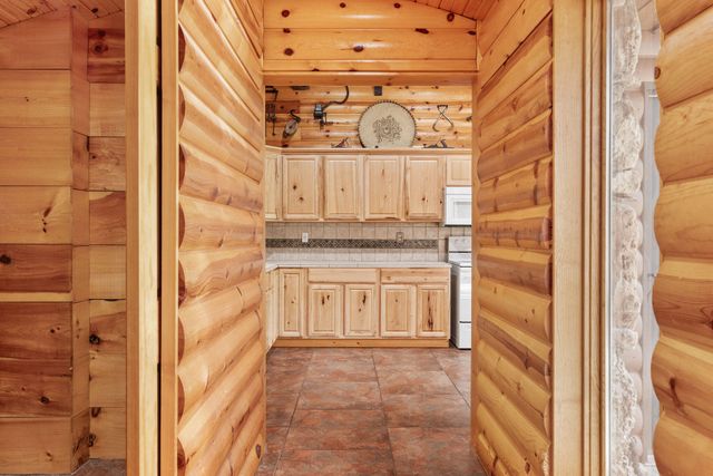 192 John Hollow Drive, Galena, MO 65656