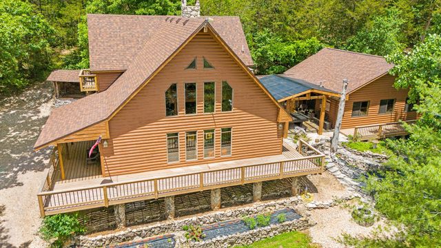 192 John Hollow Drive, Galena, MO 65656