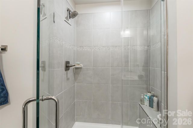 924 Broad River Lane, Charlotte, NC 28211