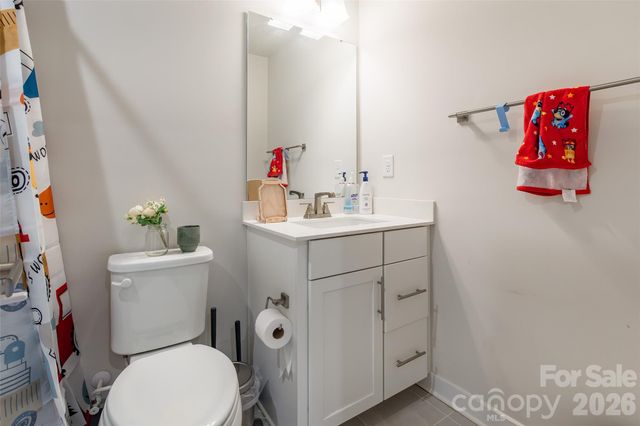 924 Broad River Lane, Charlotte, NC 28211