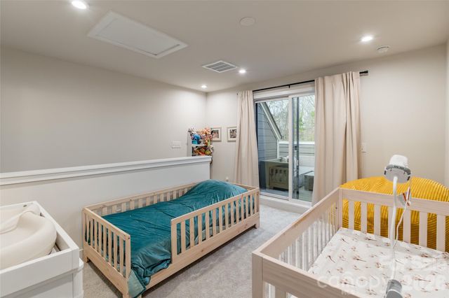 924 Broad River Lane, Charlotte, NC 28211