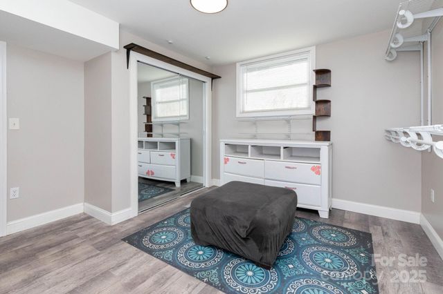 1226 Pinebrook Circle, Hendersonville, NC 28739