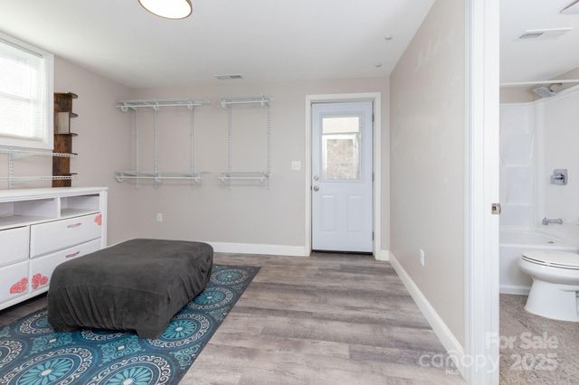 1226 Pinebrook Circle, Hendersonville, NC 28739