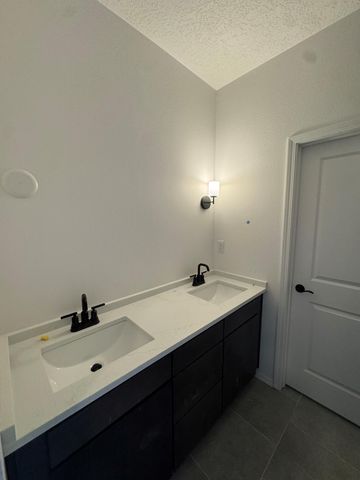 6150 Diebenkorn Drive SE, Albuquerque, NM 87106