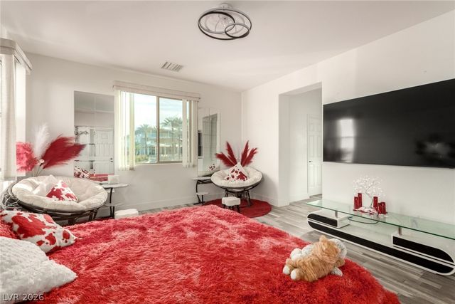 7801 Victoria Tower Court, Las Vegas, NV 89113