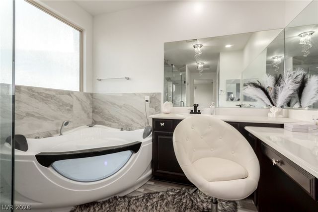 7801 Victoria Tower Court, Las Vegas, NV 89113