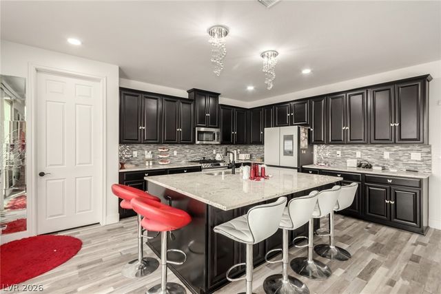 7801 Victoria Tower Court, Las Vegas, NV 89113