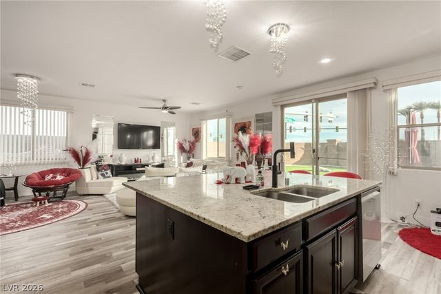 7801 Victoria Tower Court, Las Vegas, NV 89113