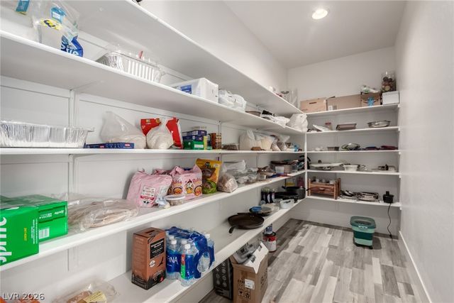 7801 Victoria Tower Court, Las Vegas, NV 89113