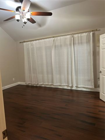 3948 Sunnygate Drive, Fort Worth, TX 76262