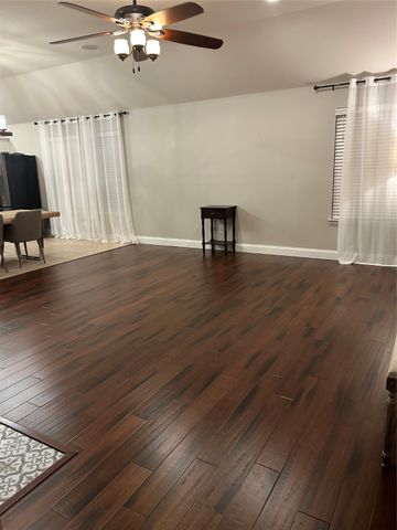 3948 Sunnygate Drive, Fort Worth, TX 76262