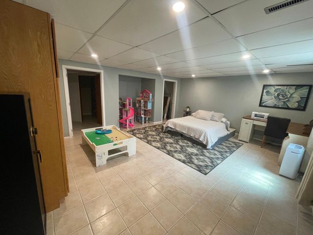 1004 63rd Avenue N, Moorhead, MN 56560
