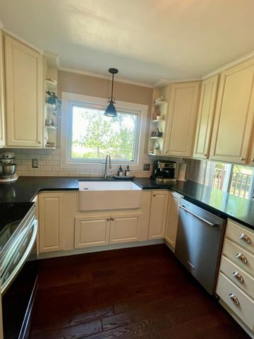 1004 63rd Avenue N, Moorhead, MN 56560